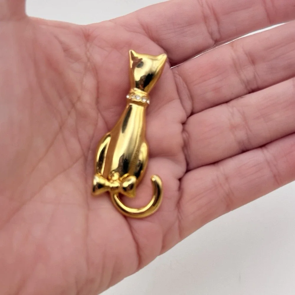 Vintage AAI Articulated Cat Brooch Gold Tone Moving Tail Rhinestones Figural Pin
